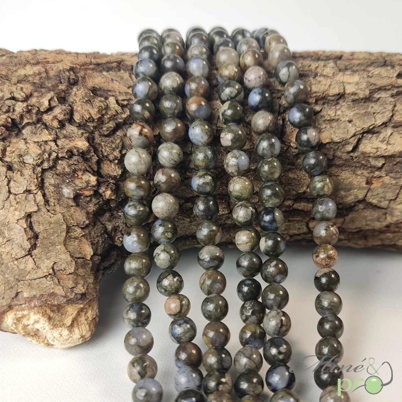Que sera en perles rondes 6mm - fil complet