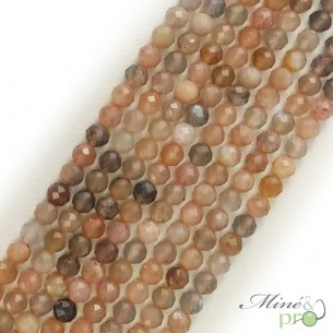 Pierre de lune en perles facettées 4mm - fil complet