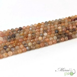 Pierre de lune en perles facettées 4mm - fil complet