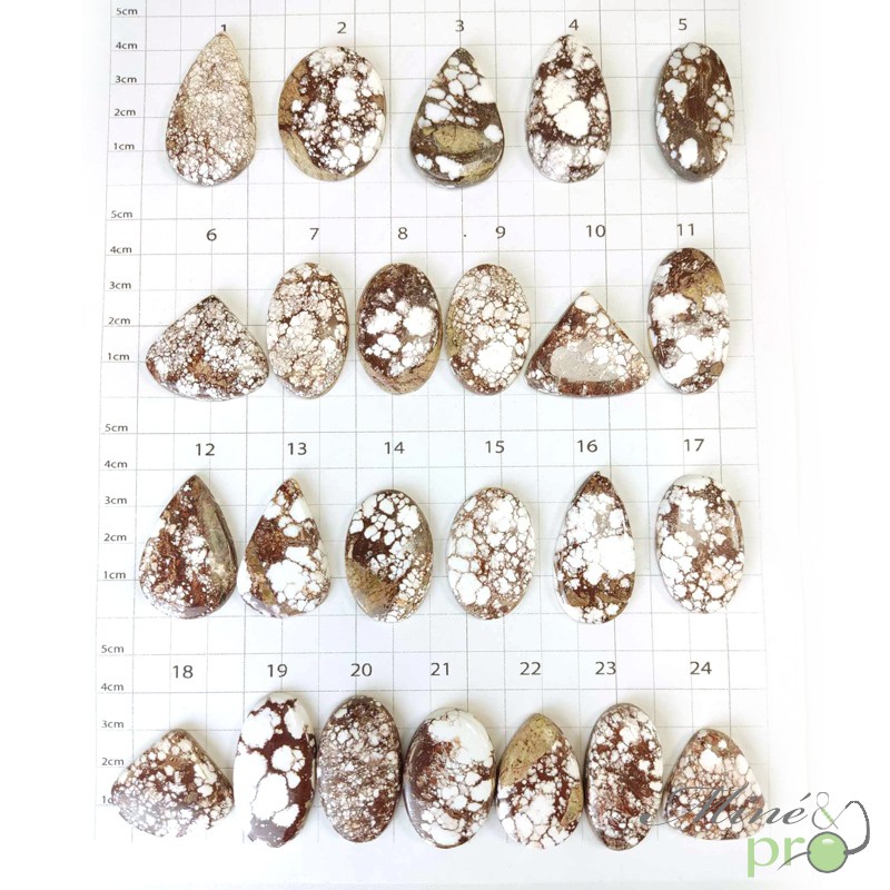 Magnesite - cabochons