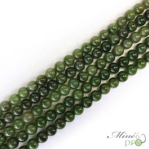 Jade nephrite A en perles rondes 8mm - fil complet