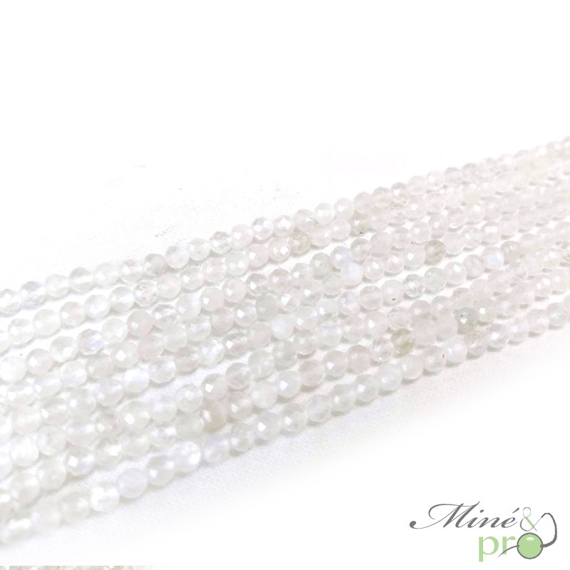 Env. 90 perles cubes facettées en Quartz fraise, Pierre naturelle Env. 90 perles cubes facettées en Quartz fraise, Pierre naturelle