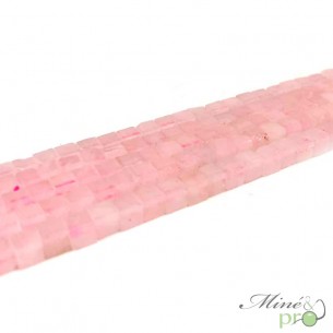 Quartz rose en cube 4mm - fil complet
