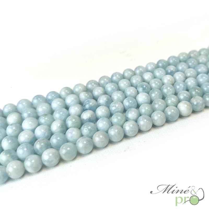 Aigue marine bleue AA en perles rondes 6mm - fil complet Aigue marine bleue AA en perles rondes 6mm - fil complet