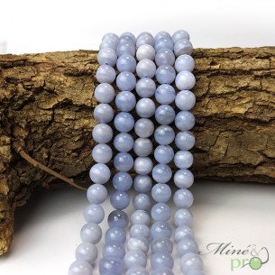 Calcédoine bleue B en perles rondes 8mm - fil complet