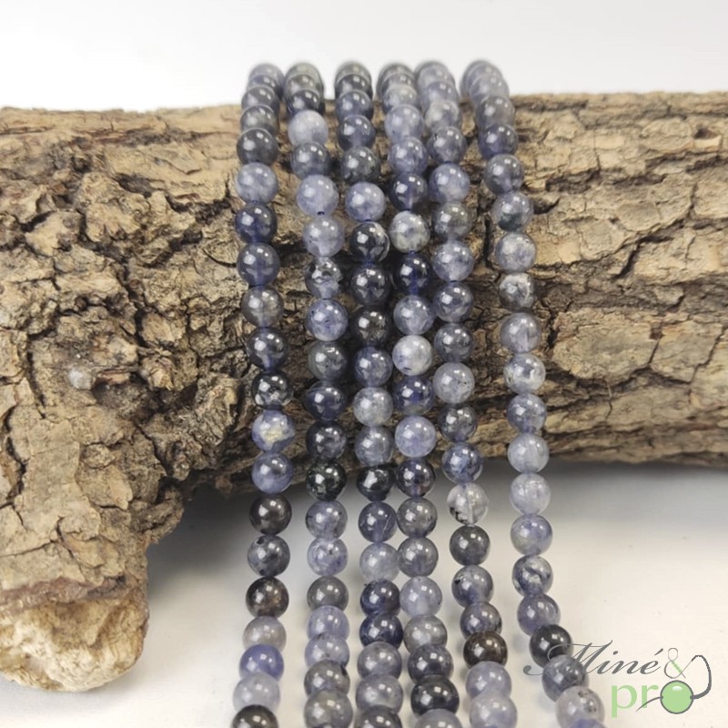 Iolite en perles rondes 6mm - fil complet Iolite en perles rondes 6mm - fil complet