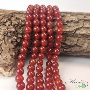 Cornaline unie en perles rondes 8mm - fil complet