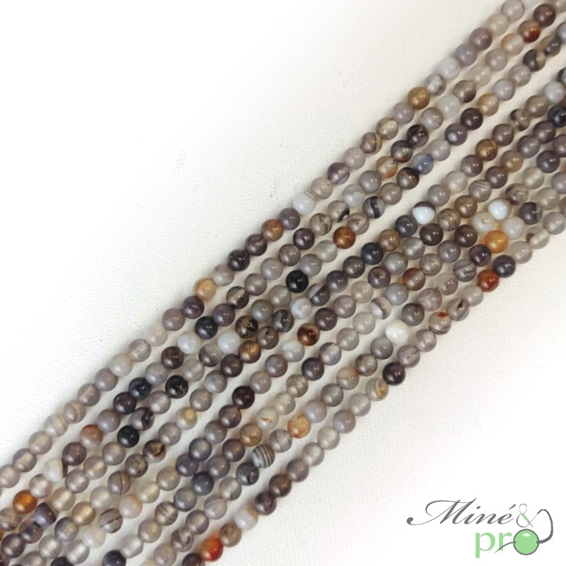 Agate du botswana A en perles rondes 4mm - fil complet Agate du botswana A en perles rondes 4mm - fil complet