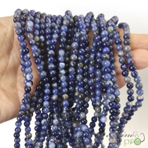 Sodalite A en perles rondes 4mm - fil complet