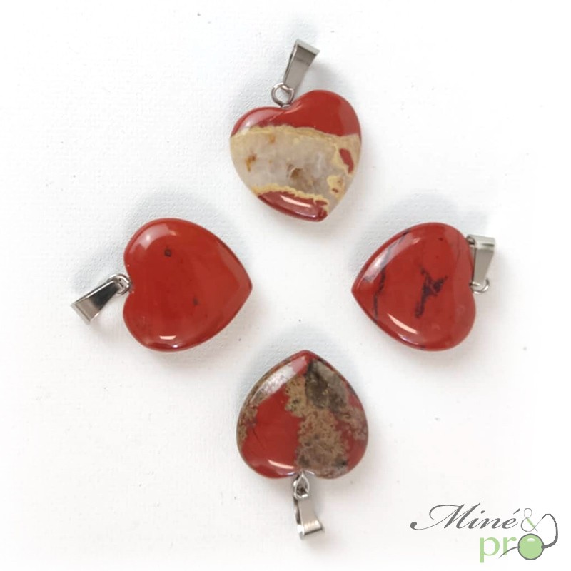 Jaspe rouge - pendentif en forme de coeur