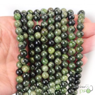 Diopside A en perles rondes 6mm - fil complet