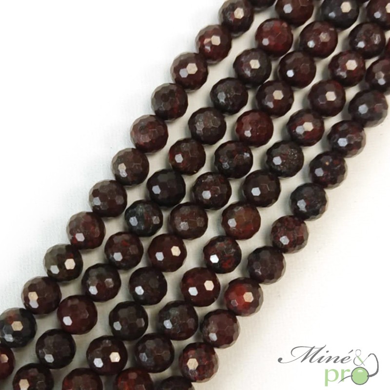 Jaspe hématoïde en perles facettées 8mm - fil complet