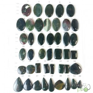 Jaspe sanguin (Héliotrope) - cabochons percés