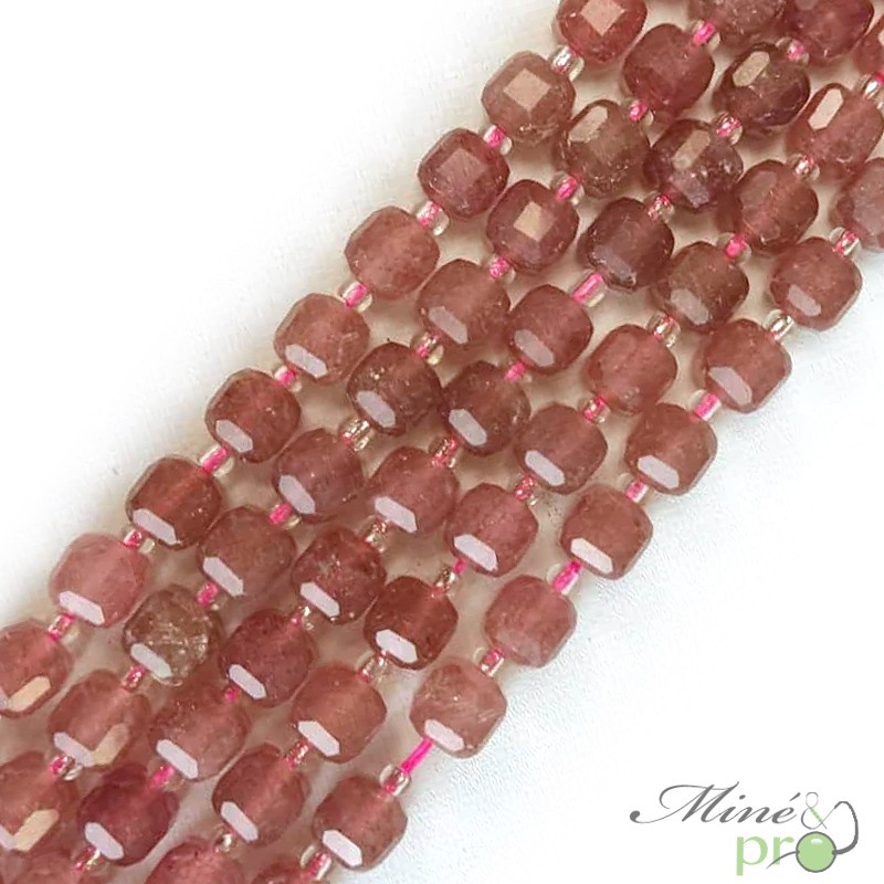 Quartz fraise en perles "carré" 7mm - fil complet