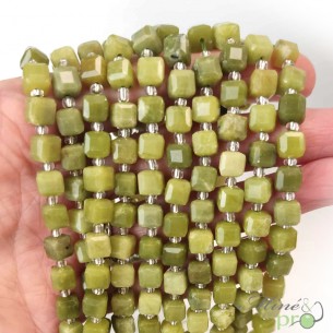 Serpentine en perles "carré" 7mm - fil complet