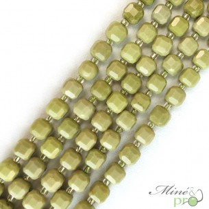 Jaspe avocat en perles "carré" 7mm - fil complet