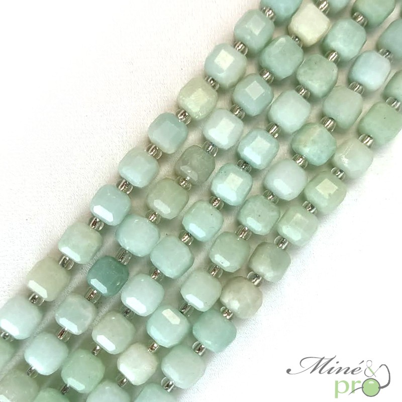 Amazonite en perles "carré" 7mm - fil complet