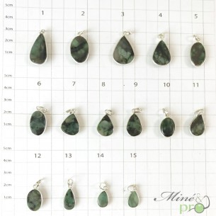 Emeraude - pendentifs cerclés