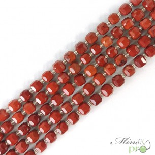 Jaspe rouge en perles "carré" 7mm - fil complet