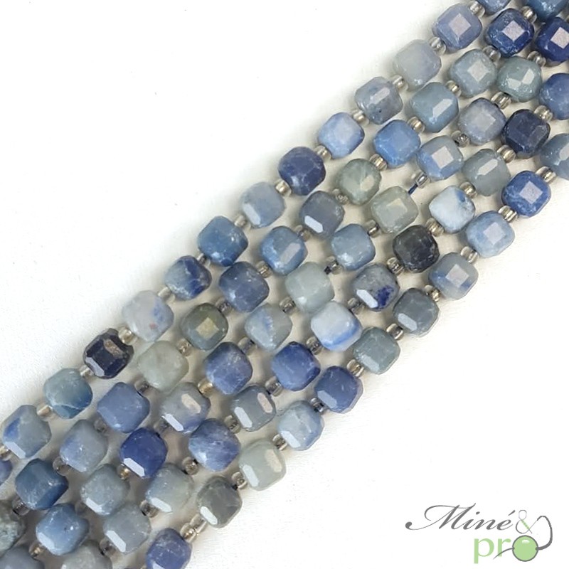 Aventurine bleue en perles "carré" 7mm - fil complet