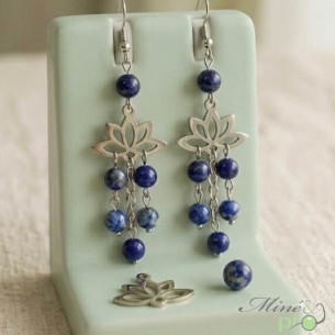Boucles d'oreilles fleur de lotus et Lapis lazuli