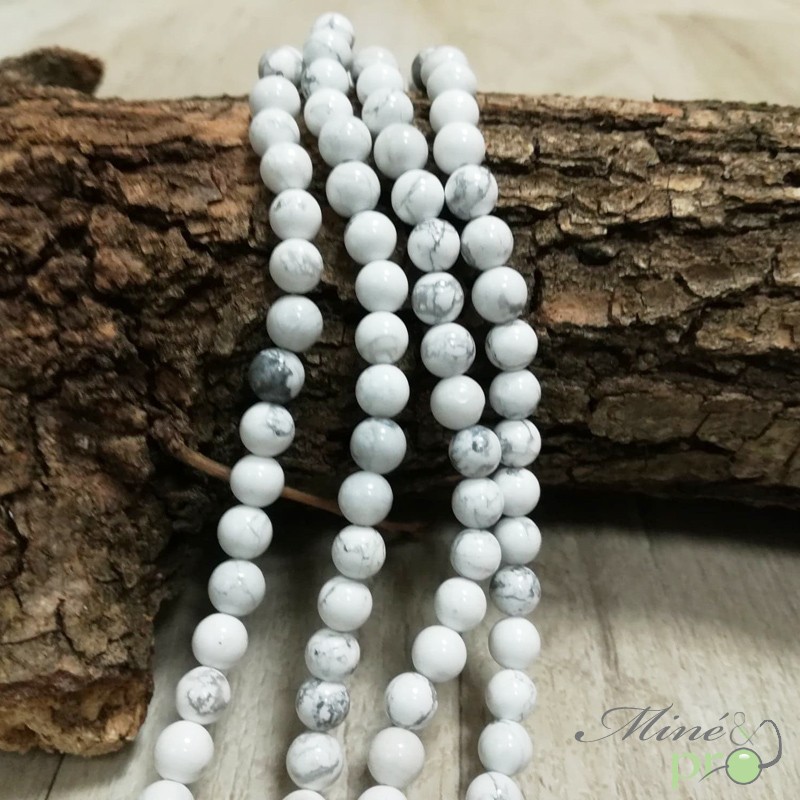 Howlite naturelle en perles rondes 6mm - fil complet