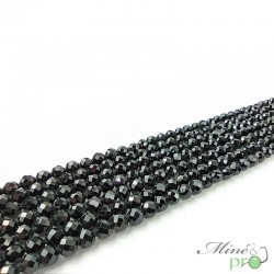 Spinelle noire en perles facettée 4mm - fil complet