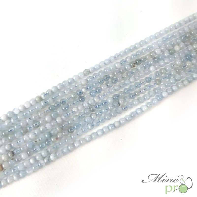 Aigue marine naturelle en perles rondes 4mm - fil complet