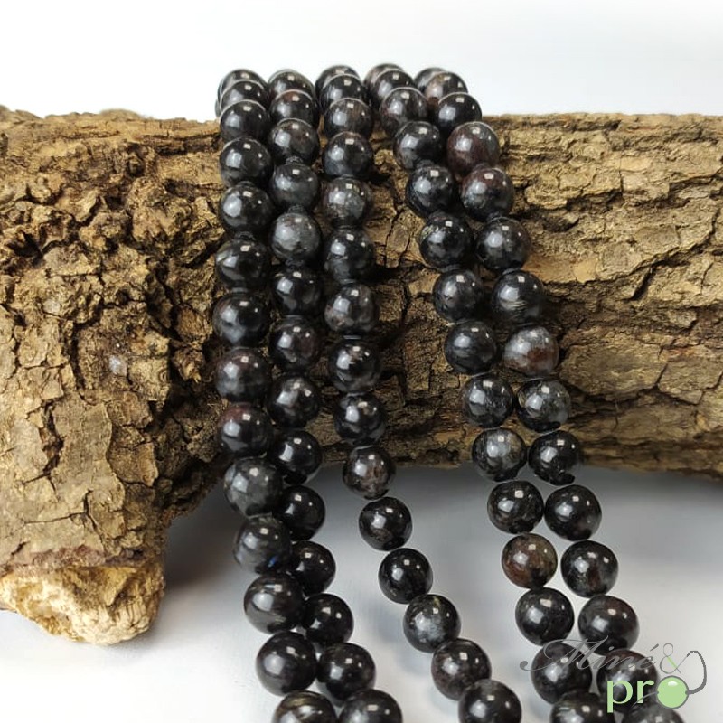 Anthophyllite en perles rondes 8mm - fil complet Anthophyllite en perles rondes 8mm - fil complet