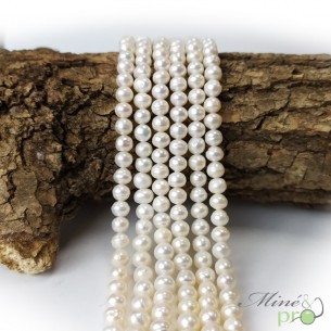 Nacre en perles ovales 6mm - fil complet