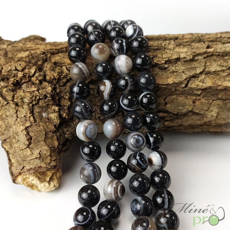 Agate Oeil noire en perles rondes 10mm - fil complet Agate Oeil noire en perles rondes 10mm - fil complet