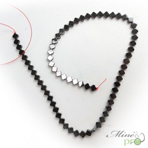 Hématite en perles plates "trèfle" 6mm - fil complet