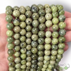 Jade nephrite AB en perles rondes 8mm - fil complet