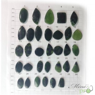 Jade nephrite - cabochons percés